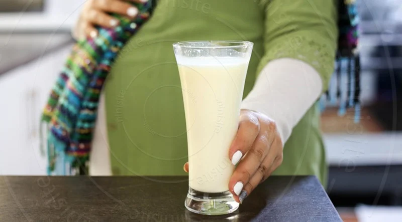 مصرف شیر سویا در بارداری و تاثیر آن بر جنین